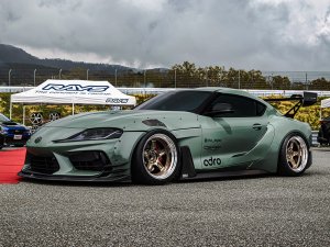 RAYS 21C spec-SR 18x9.5J Сияющая бронза металлик/обод DC 03808953005SR