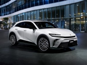 RAYS VOUGE SE SPEC-M 17x7J DC/глосс-черный боковой 12387705096BAZ