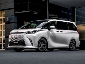 RAYS C-01 PREMIUM 19x8J Алмазная резка / Матовый прозрачный черный 12989804520PH