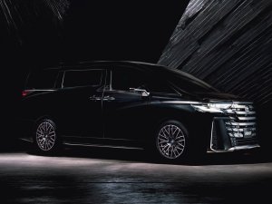 RAYS 2x10BD BLACK CLEAR EDITION 18x7.5J Глянцевый чёрный/Чёрный прозрачный 27298755096BFJ