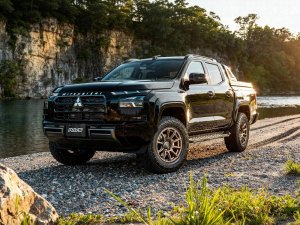 RAYS 57TR-X 18x9J 585389000816YZ - thumbnail 3