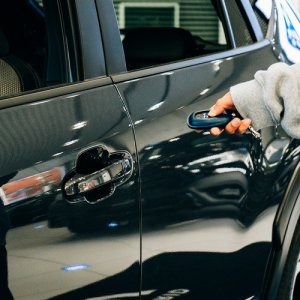 Subaru Ключница из итальянской натуральной кожи FHMY19002902