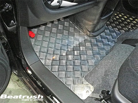 Laile Панель пола [КОМПЛЕКТ для водителя и пассажира] S74900FPS