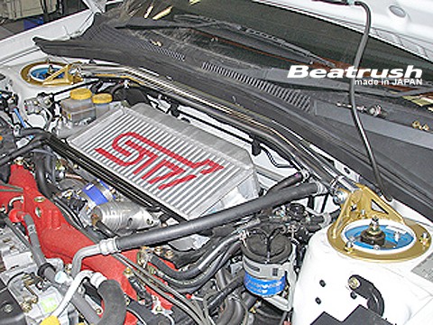 Передняя распорка стоек амортизаторов