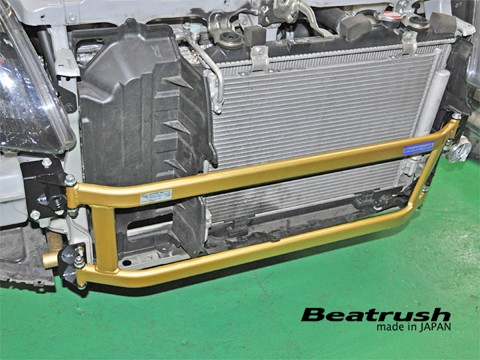 Laile Верхняя распорка передних лонжеронов S88041PB-FT