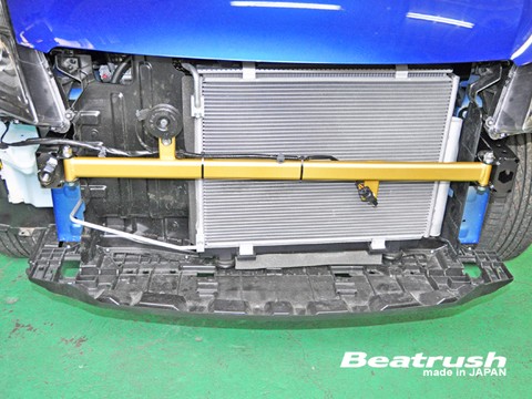 Верхняя поперечина передней рамы