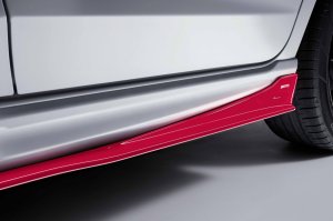 Боковой нижний спойлер Вишнёво-красный