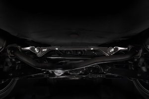 STI Гибкая опорная подрамная конструкция задней части ST20157SF000