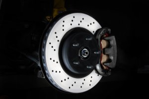 STI Просверленный диск передний ST26300VV000