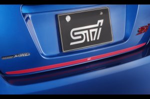 Garnitura de Tapa de Maletero (Rojo Cereza)