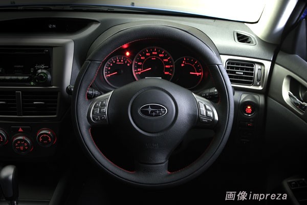 K2GEAR REIZ Sports Steering 355 ナッパレザー（Subaru Forester SH5用） — 写真 5