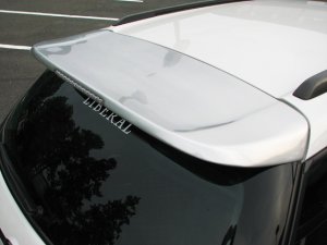LIBERAL Tailgate Spoiler — Metal-look paint finish for Subaru Legacy BP
