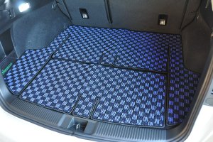 LIBERAL カーゴマット for LEVORG VM（Subaru Levorg VM4用）