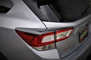 SYMS テールレンズガーニッシュ カーボン OEM Y3000GT006