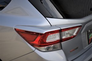 SYMS テールレンズガーニッシュ カーボン OEM Y3000GT006 — 2