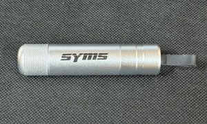 SYMS 緊急脱出ツール
EMERGENCY CAR ESCAPE TOOL OEM Y090099027