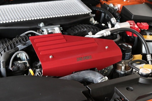 ZERO/SPORTS ベルトプロテクター レッド OEM 0199056（Subaru WRX S4 VBH用） — 写真 3