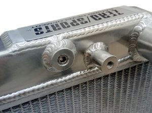 ZERO/SPORTS スポーツラジエーター OEM 0310101（Subaru WRX STI VAB-A用） — 2